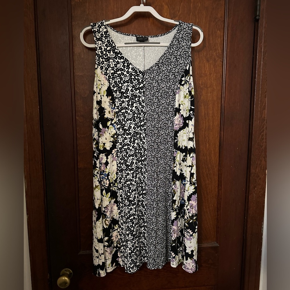 J Jill Wearever Collection Swing Tank Mixed Ditsy Floral Dress Black M - Picture 3 of 6